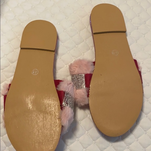 Glitzy Barbie Tingz slides size 41 or 11 US - Picture 2 of 6